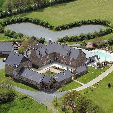 Domaine De Kermodest Hotel Quemper-Guezennec ภายนอก รูปภาพ