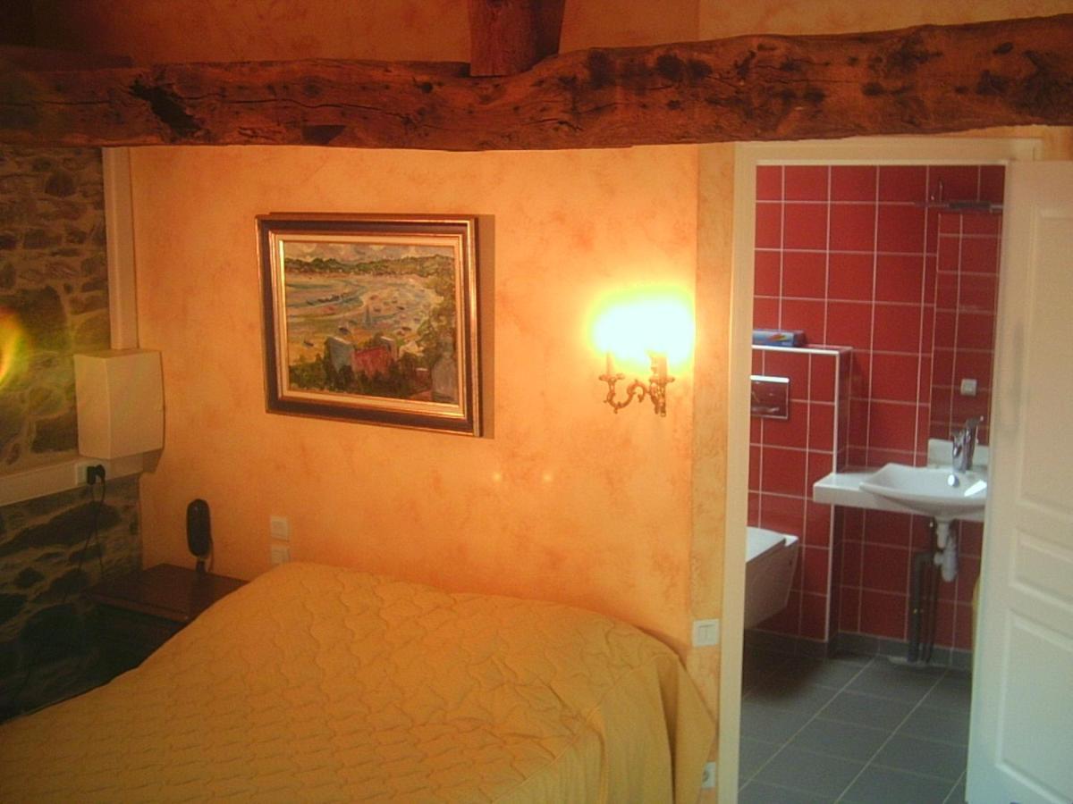 Domaine De Kermodest Hotel Quemper-Guezennec ภายนอก รูปภาพ