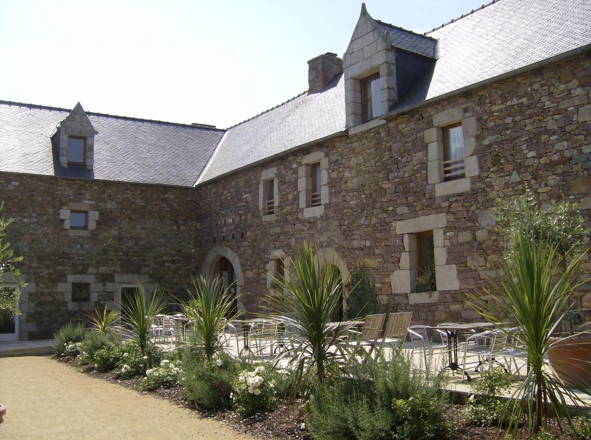 Domaine De Kermodest Hotel Quemper-Guezennec ภายนอก รูปภาพ
