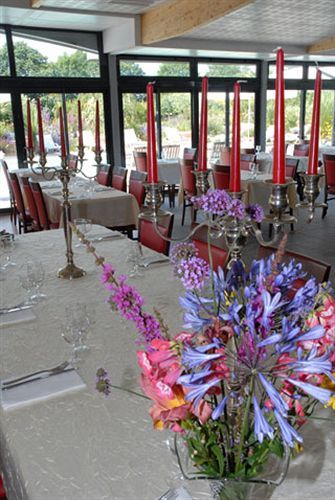 Domaine De Kermodest Hotel Quemper-Guezennec ภายนอก รูปภาพ